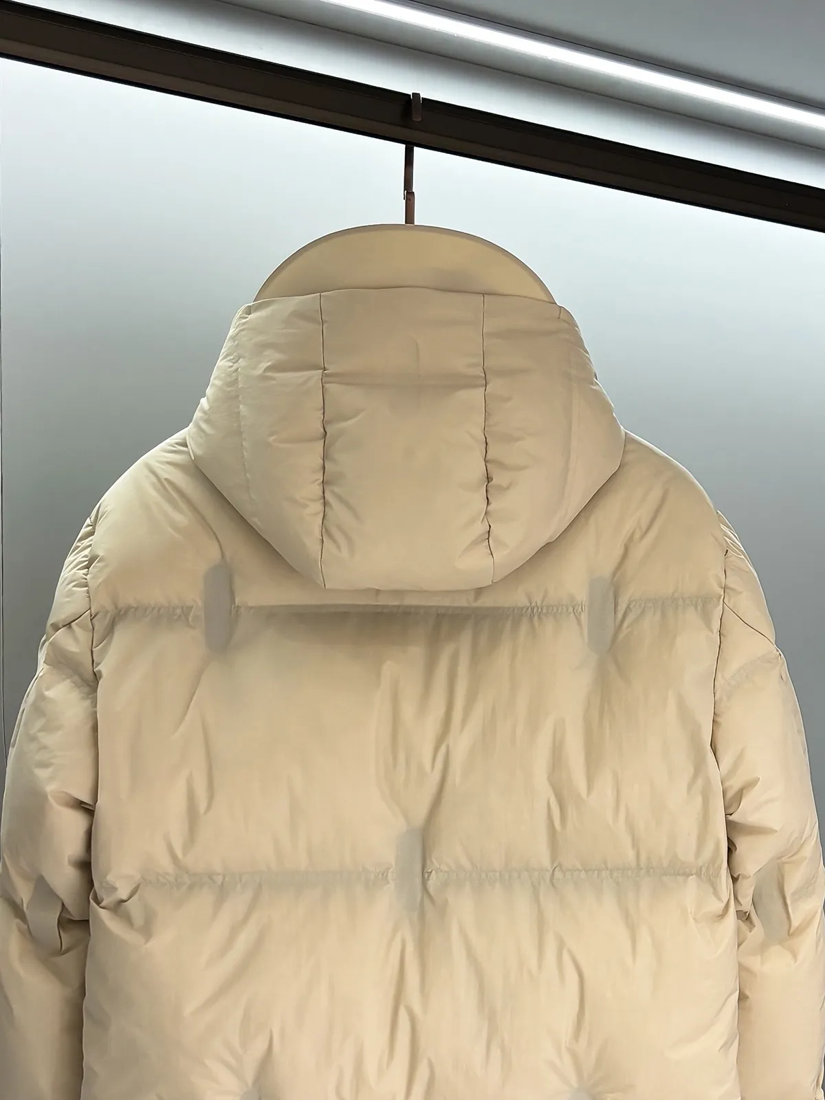 EZ 26New Arrival ！ ， 29850RMB！Z New Arrival Premium Series ， ， ， 。 ， ！ ， ， ， ， ， ！ ， ， ！ 90 ， ， ！ ， ， ，Rebound ！ ， ！ ， ， ， ！ ， ， ！ ， ！ ， ， ， ！ 、 ， ， ！ ， ， ！Black/Cream White， ！Size：S-XL S ： 51cm- 114cm- 74cm- 62cm M ： 52cm- 118cm- 75cm- 63cm L ： 53cm- 122cm- 76cm- 64cm XL ： 54cm- 126cm- 77cm- 65cm Size （ ）： 174-140 ， M ！ 133 S ，133-148 M ，148-165 L ，165-185 XL ！